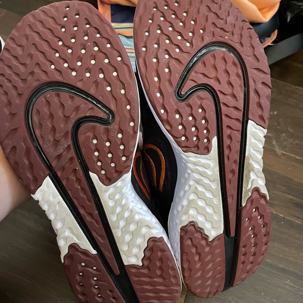 Like New Nike React Running Shoes - image 4